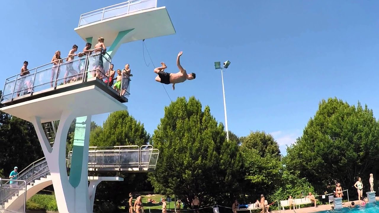 Jochen Sprungturm Superslomo