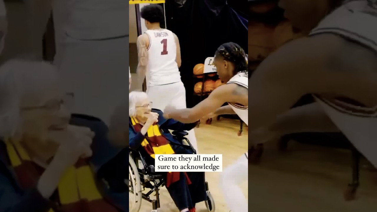 They will never ignore Sister Jean again! #shorts #collegebasketball #loyolachicago