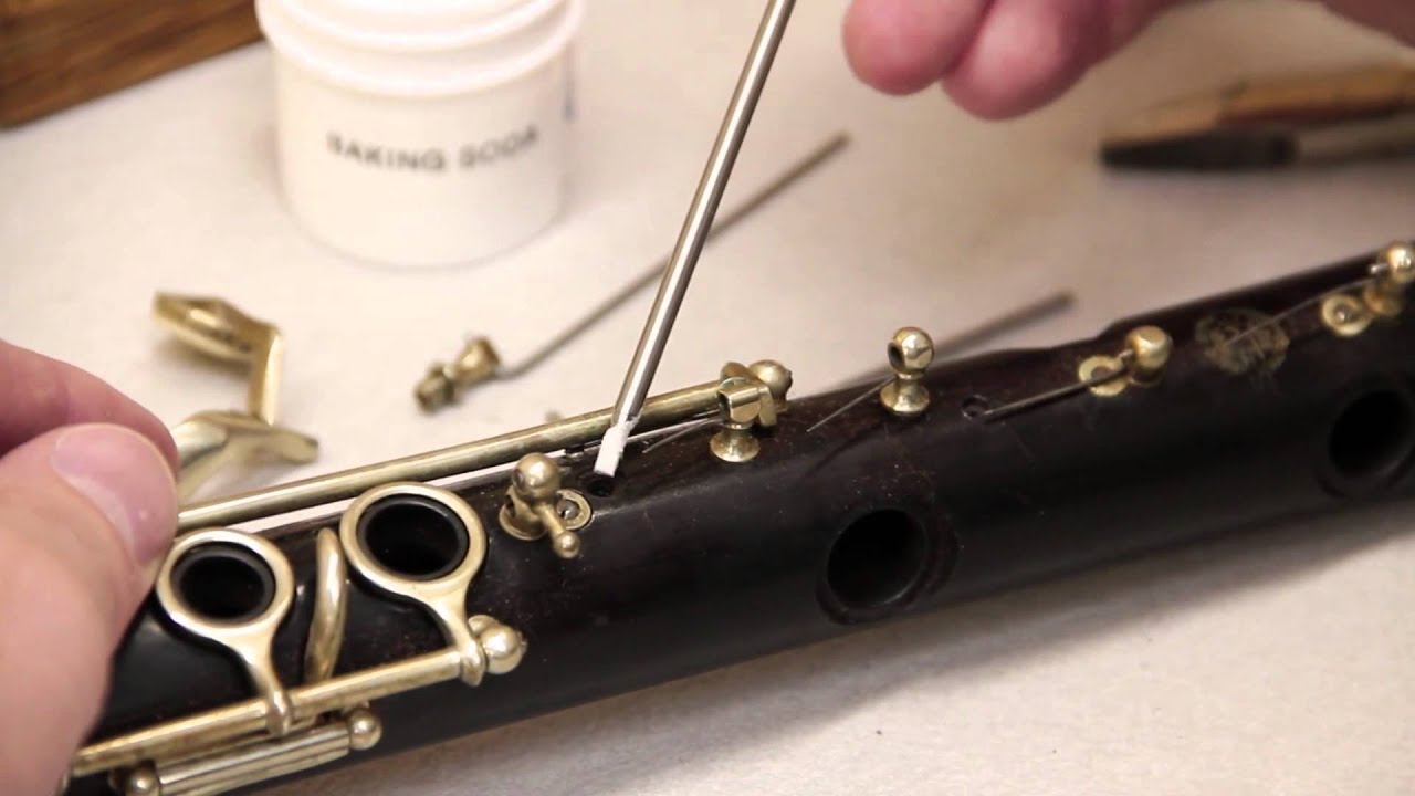 SECURING LOOSE CLARINET POSTS