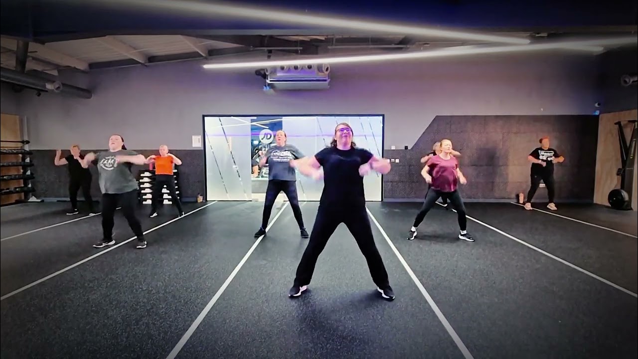 Merengue de favela dance workout