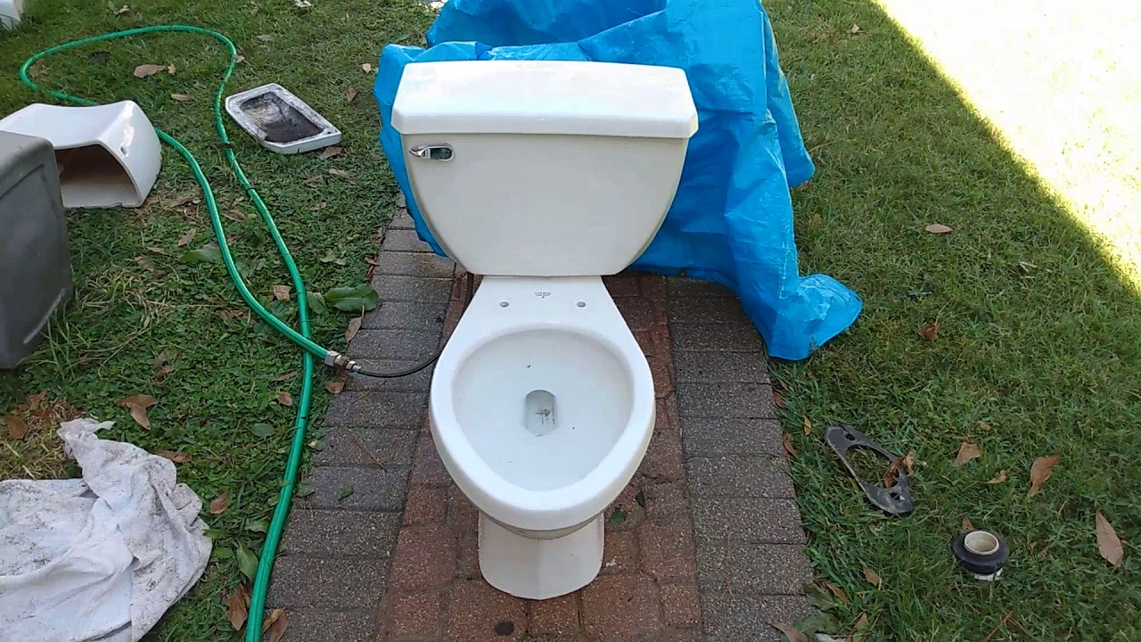 2009 Rear Outlet Gerber Ultra Flush Flushes! (worst toilet repair failure ever)