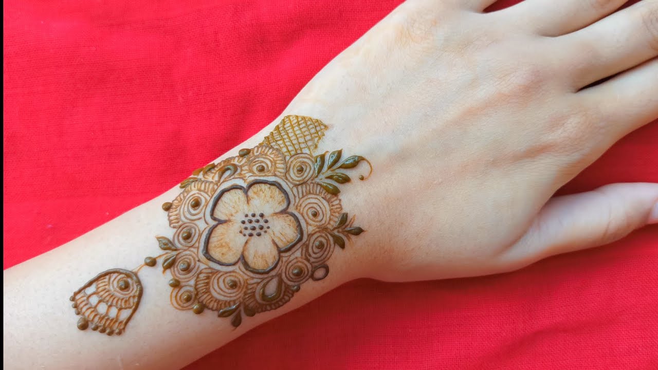 Intricate Mehndi Design With Jhumka 2021 || Henna Tutorial || Meher's Henna