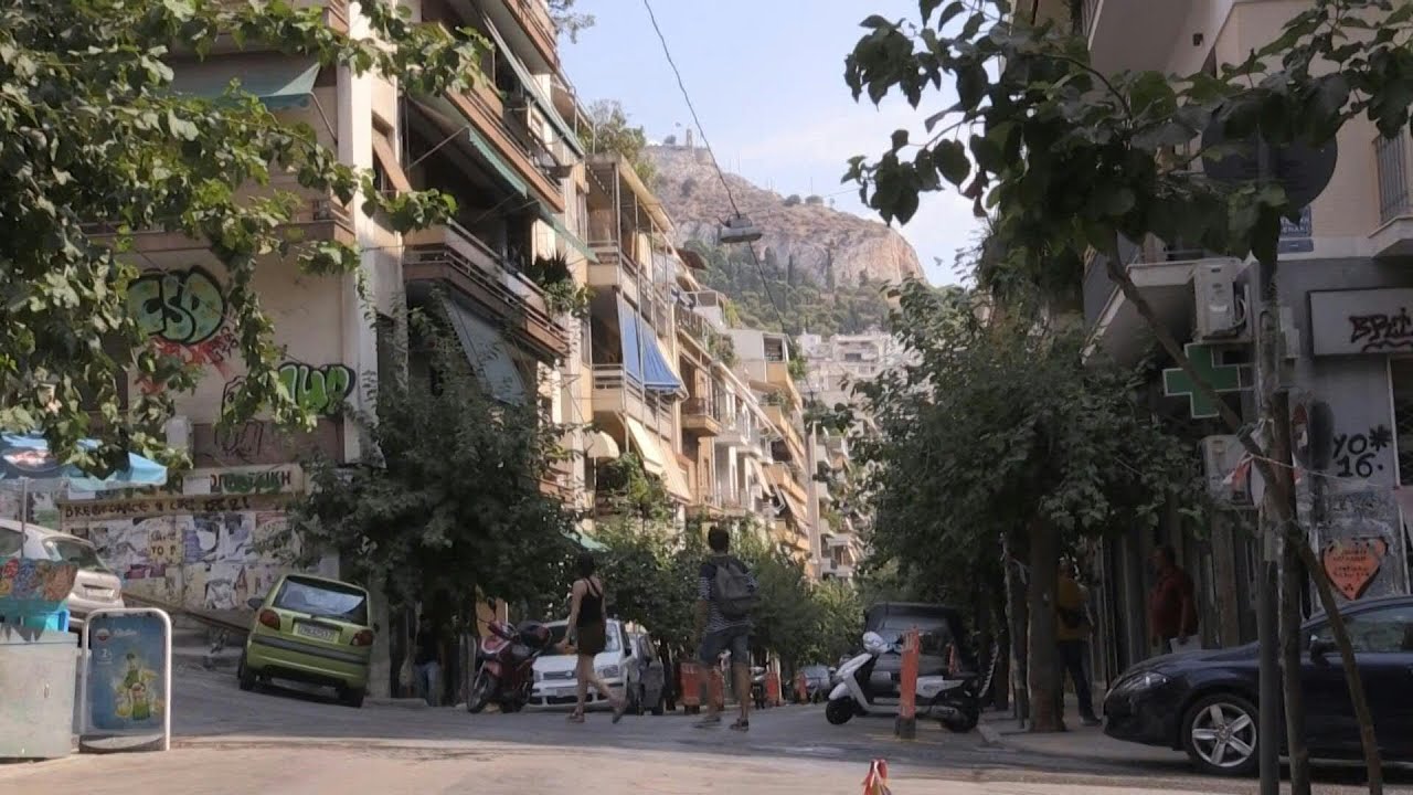 Exarcheia: Greek police raid migrant district | AFP