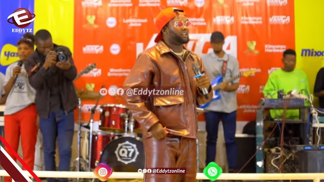 B2k Mnyama Ft Vanilla _Lala & Oweeh ( Live Performance)