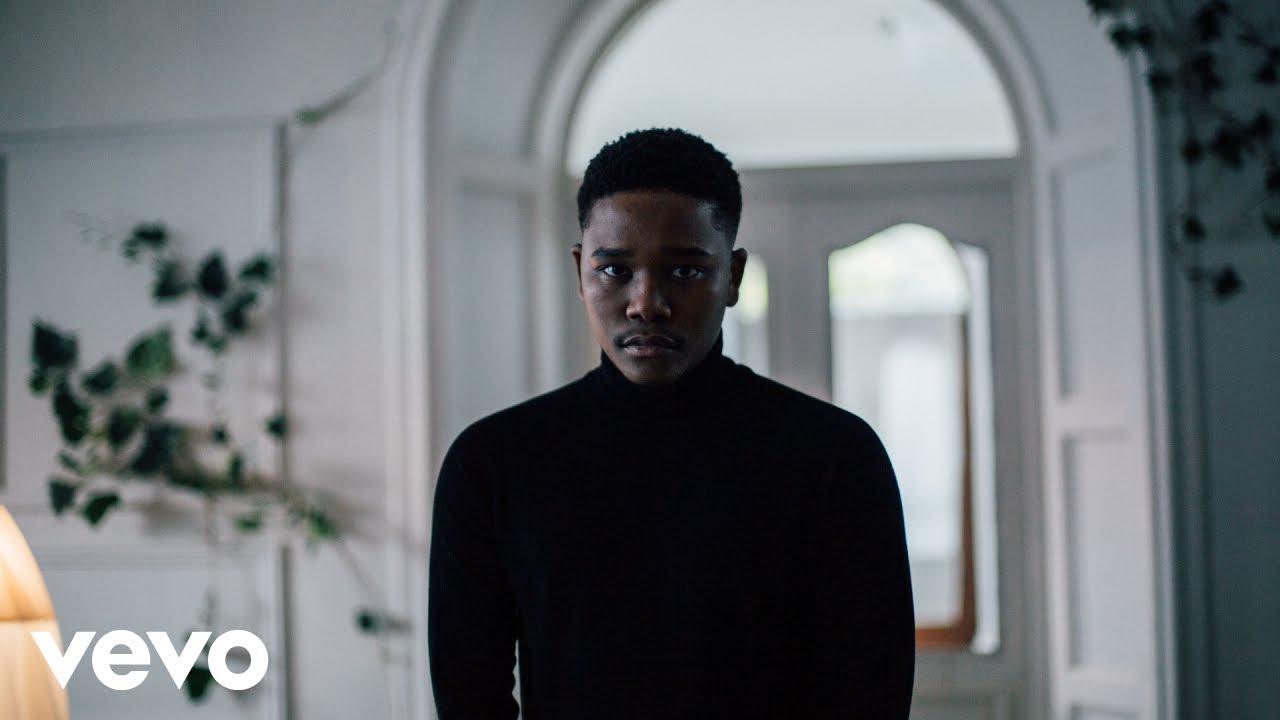 Langa Mavuso - Pretend (Official Music Video) ft. Aimee George