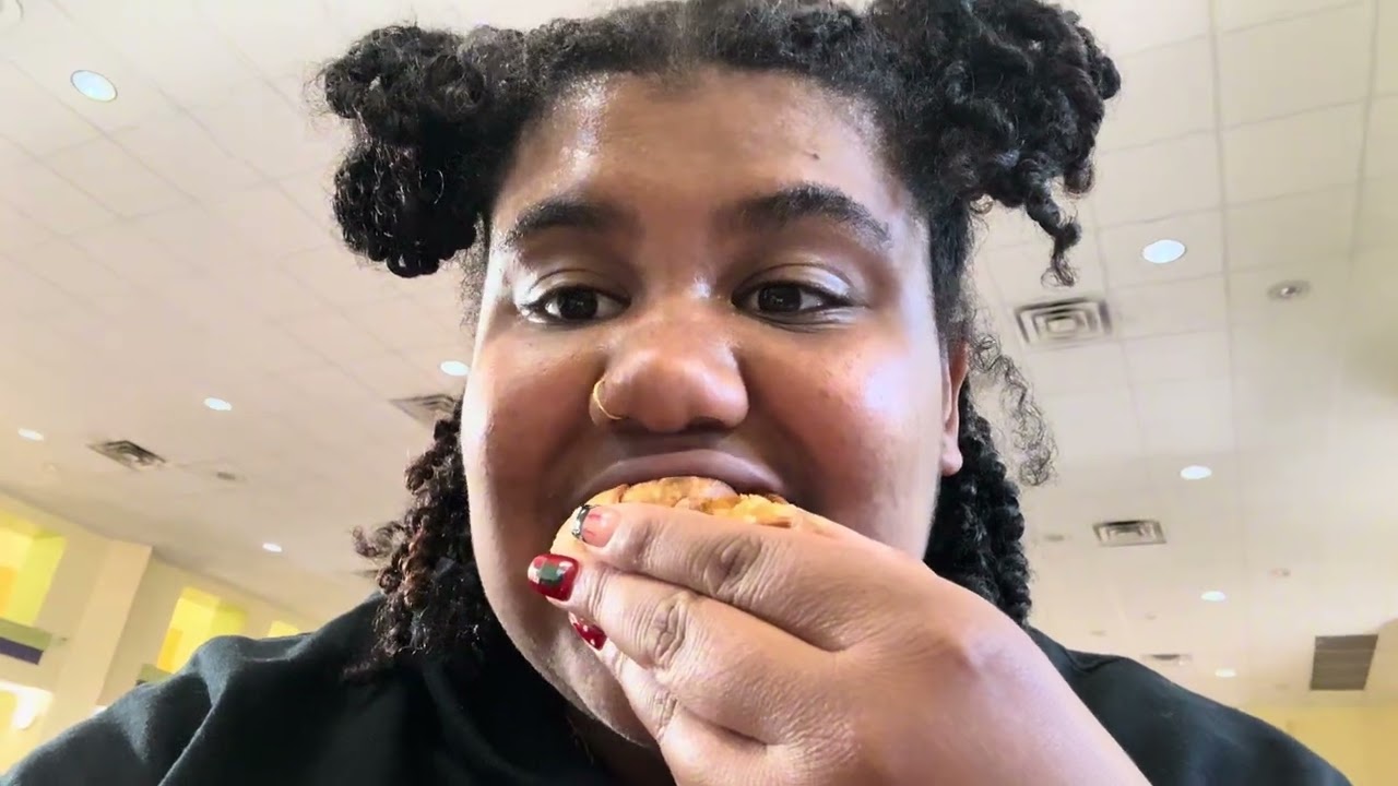 Vlogmas Day 3: What I eat in a day at Virginia Tech 
