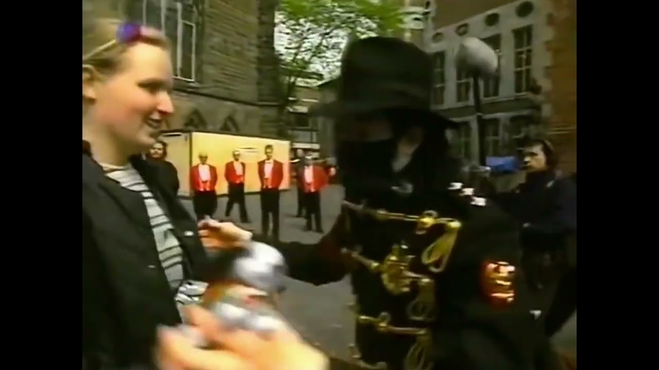 Michael Jackson - Visiting Bremen Market Square (May 29, 1997)