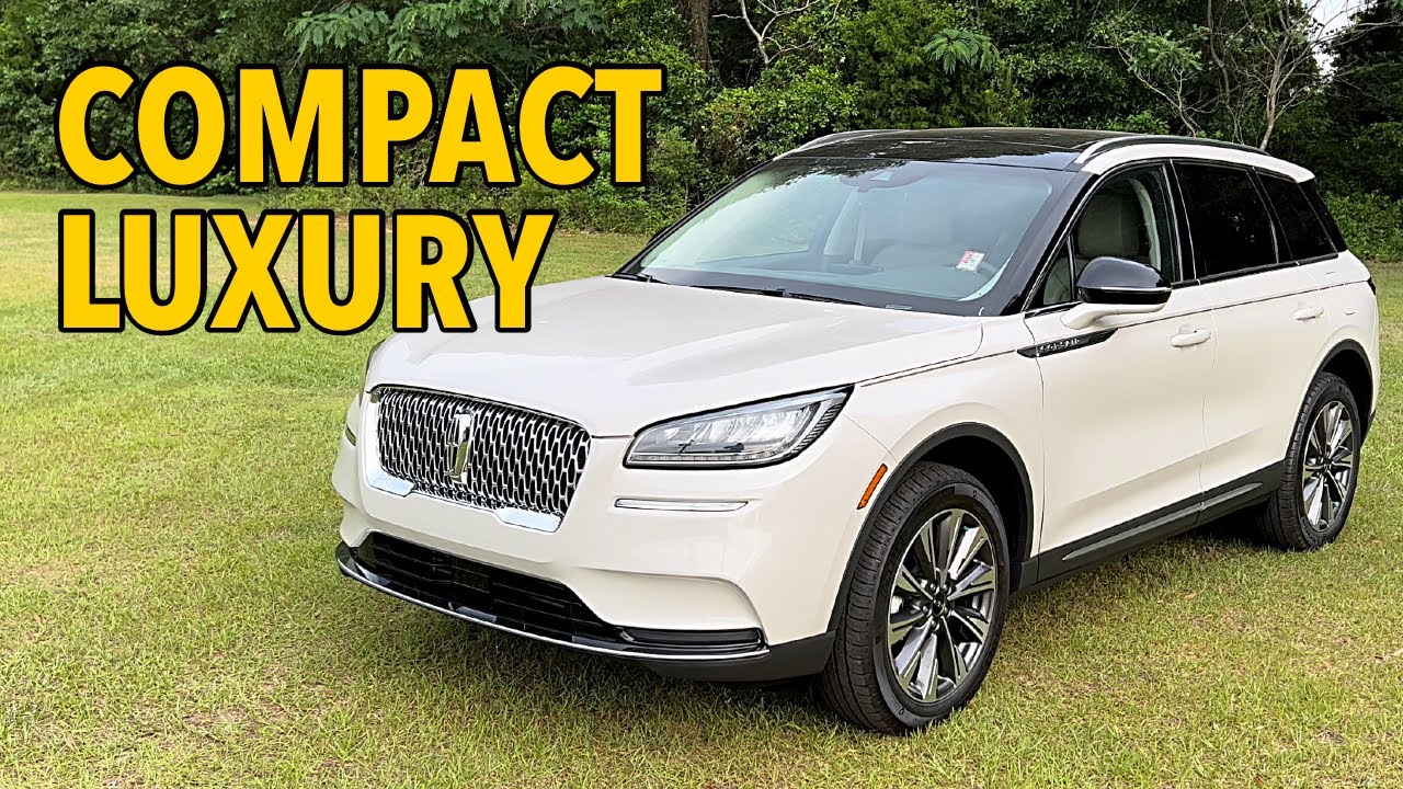 First Look | 2022 Lincoln Corsair Reserve in Ceramic Pearl