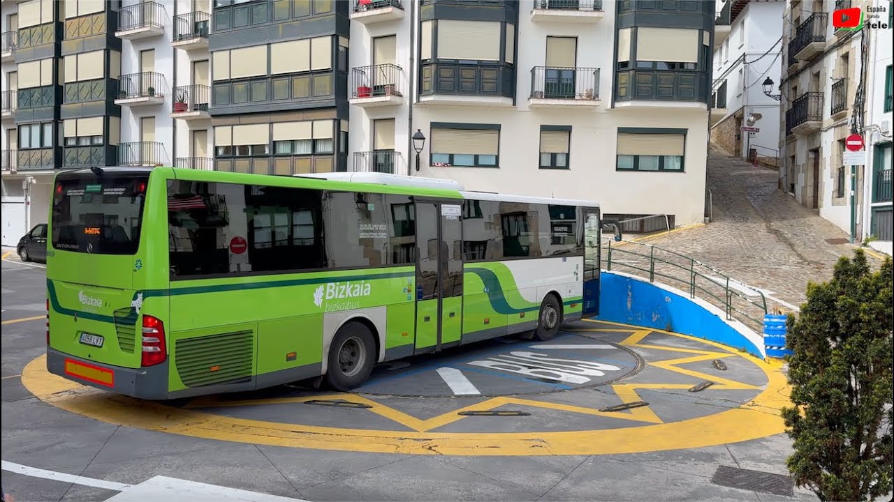 ELANTXOBE    🇪🇸 | Autobús en plataforma Giratoria | España Bretaña Tele