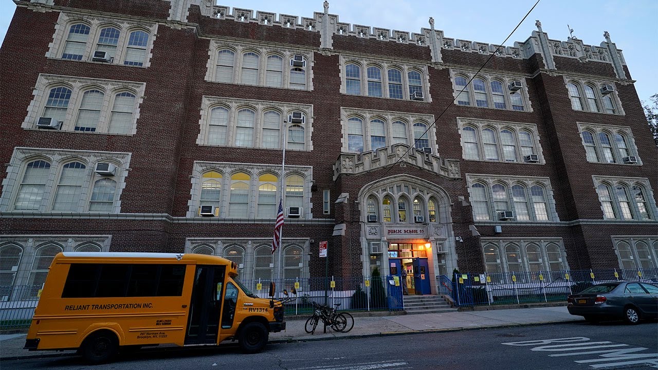 NYC schools close through Thanksgiving, move to remote learning