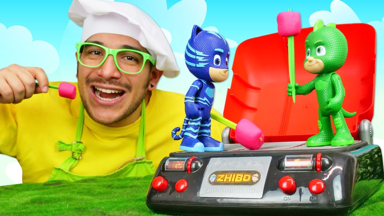 ¡Los PJ Masks organizan un picnic! Cocina para niños.  Vídeos de juguetes con plastilina Play Doh