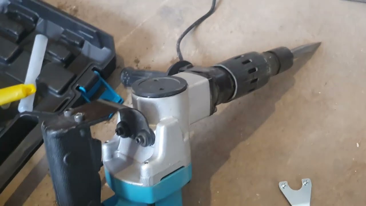 teste do rompedor demolidor nakasaki  nk2810 220v 50 hz 1450 w