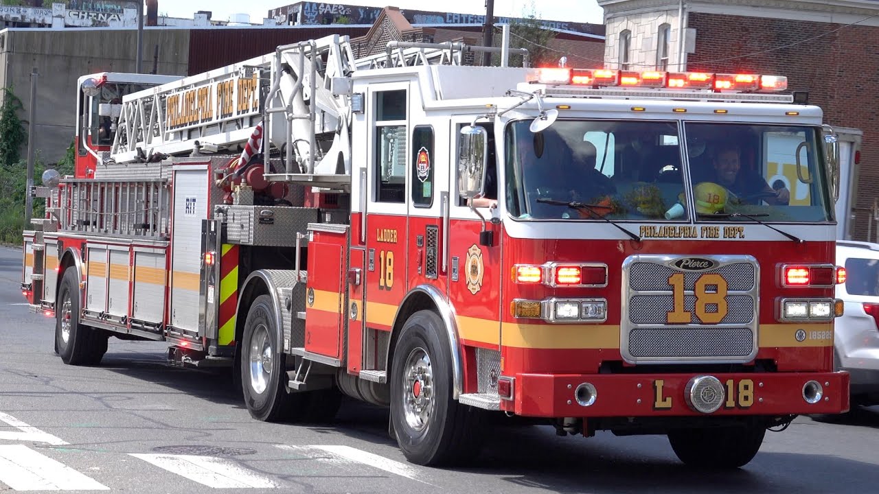 Philadelphia Fire Department Ladder 18 Responding