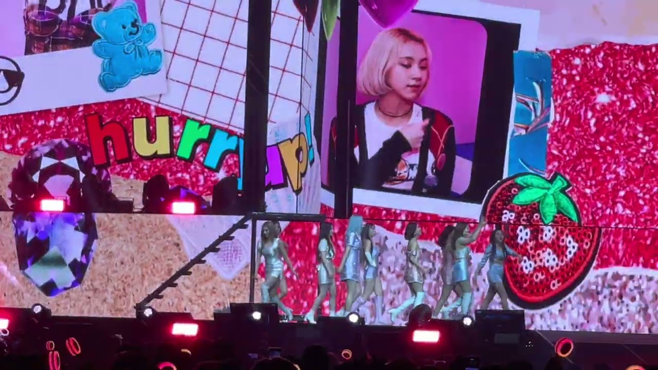 TWICE ‘Knock Knock’ 4th World Tour LA Day 1 [4K Fancam] 2022.02.15