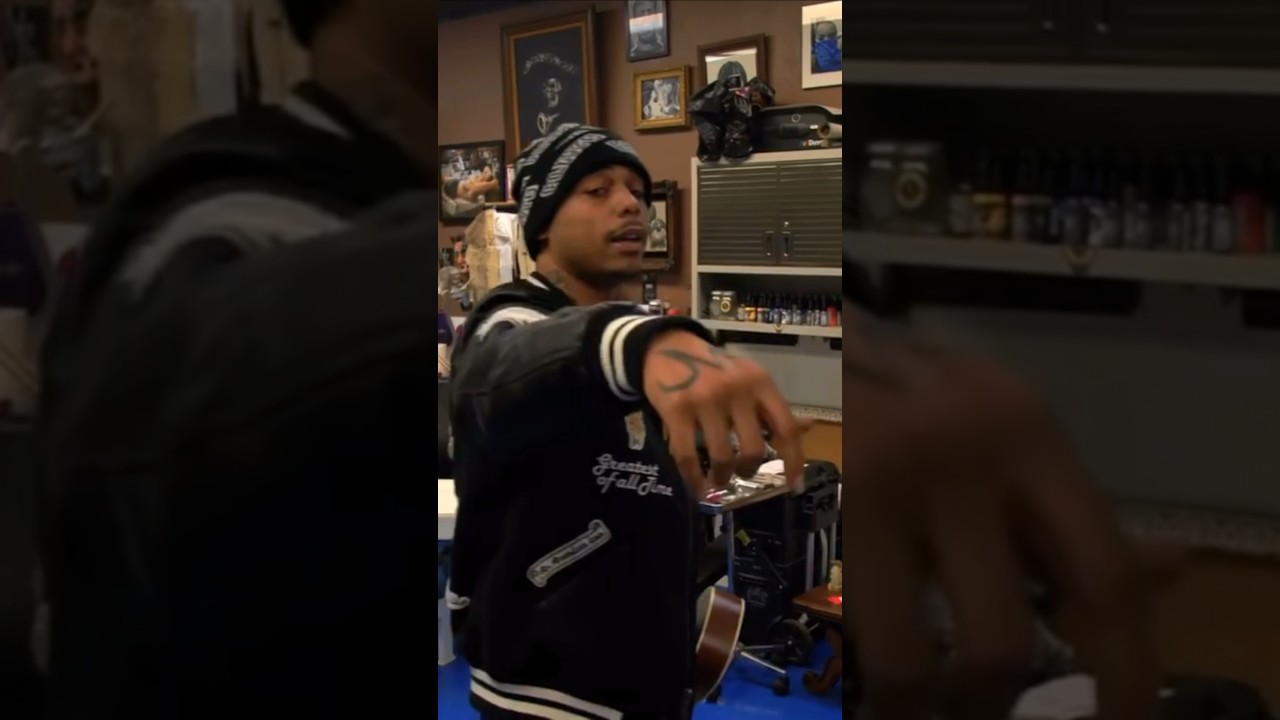 Almighty suspect raps about sneaking in pig poker #nojumper#almightysuspect