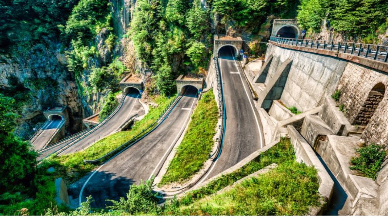 La strada PIU' INCREDIBILE del Veneto e il TRENO AFFONDATO nel Lago!!!