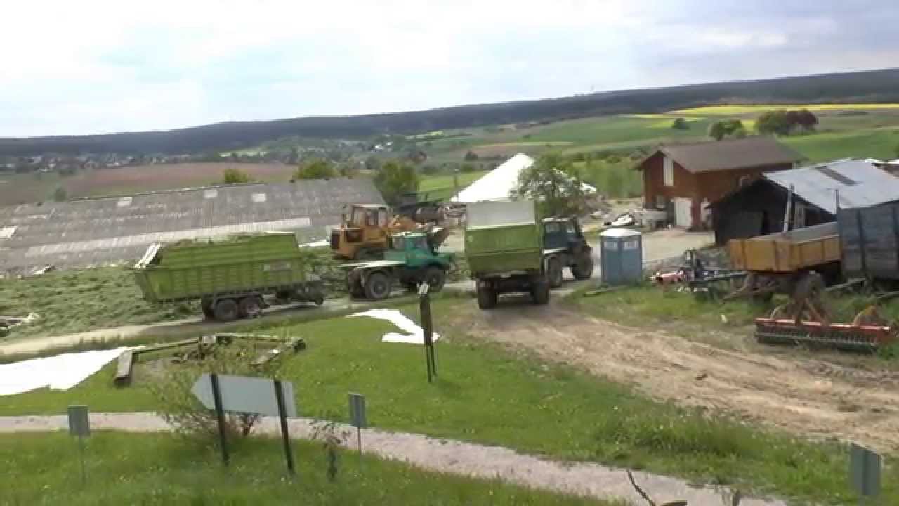 Unimog U 2400 I SOUND VIDEO I 1. Schnitt einfahren mit Claas und meheren Unimogs 2015
