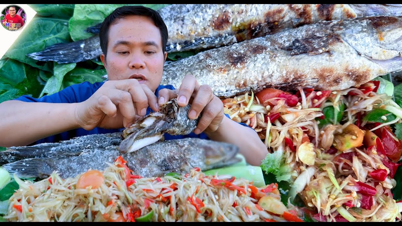 ปลาค้อใหญ่ย่างเกลือ แกล้มตำหมากหุ่ง หม่องแซ่บคือไส้สุดฮ้อนๆ หวานๆ แซ่บจ้วดคัก