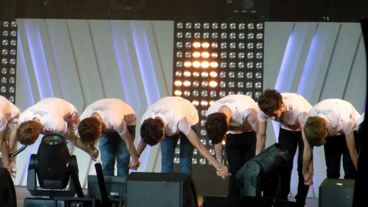 120520 SMTown LA -- Ending Part 2 [Kai focus]