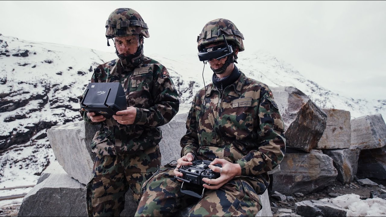 Ausbildung FPV-Drohnen Piloten: armasuisse Wissenschaft und Technologie & Swiss Innovation Forces