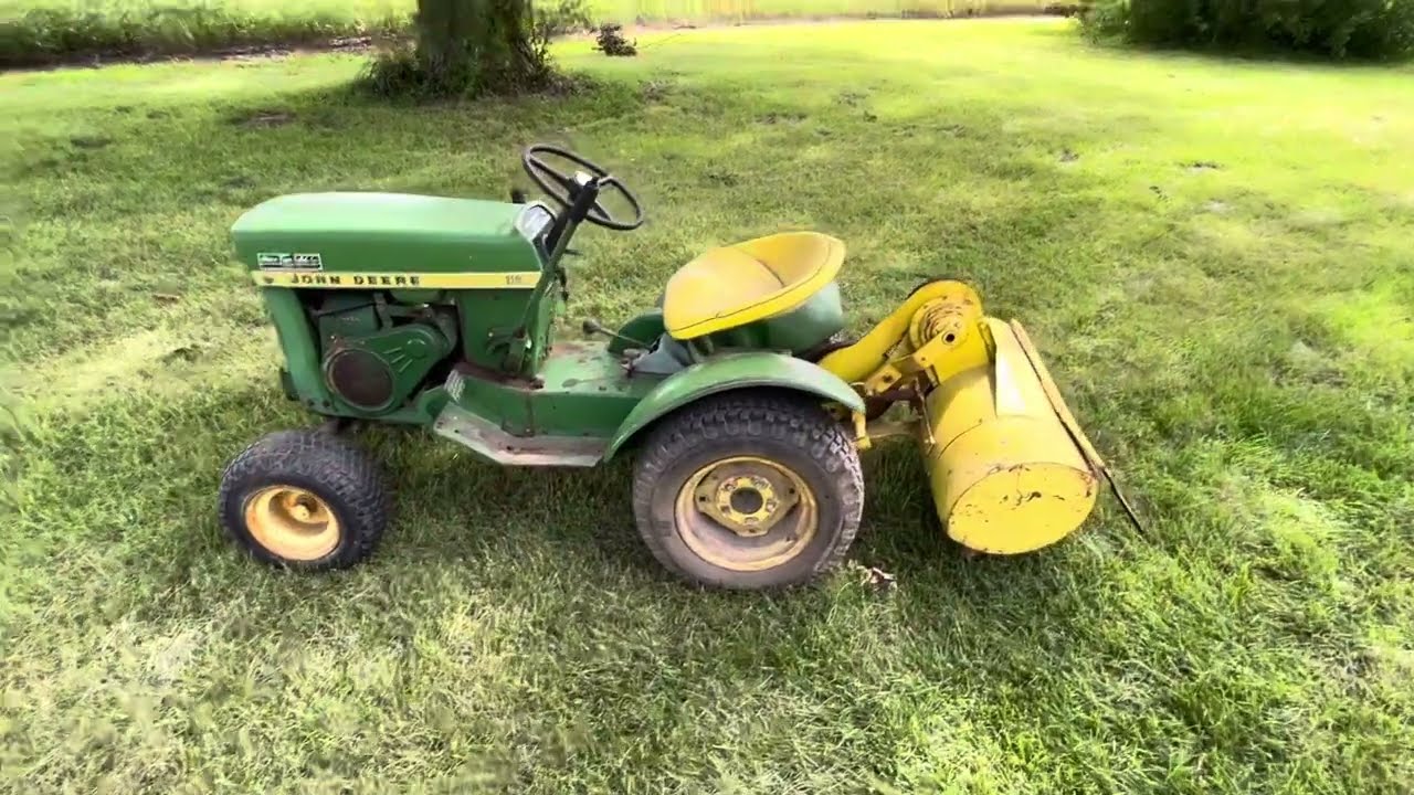 Крыло John Deere 110 Round Fender 1966 года с культиватором модели 30.