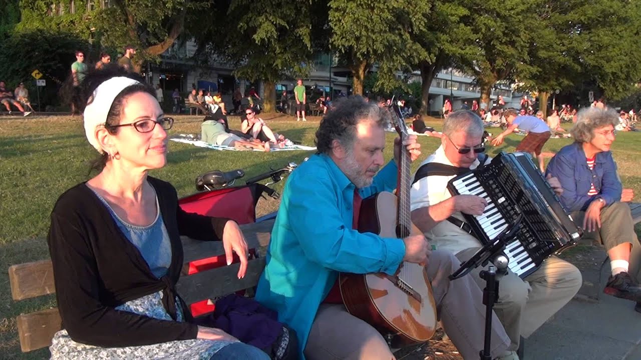03300 ENGLISH BAY MUSIC with Reb Laura and Charles Kaplan