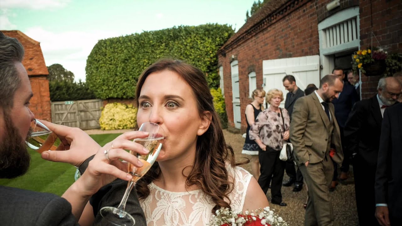 Lillibrooke Manor Wedding | Lesley and Jefferson