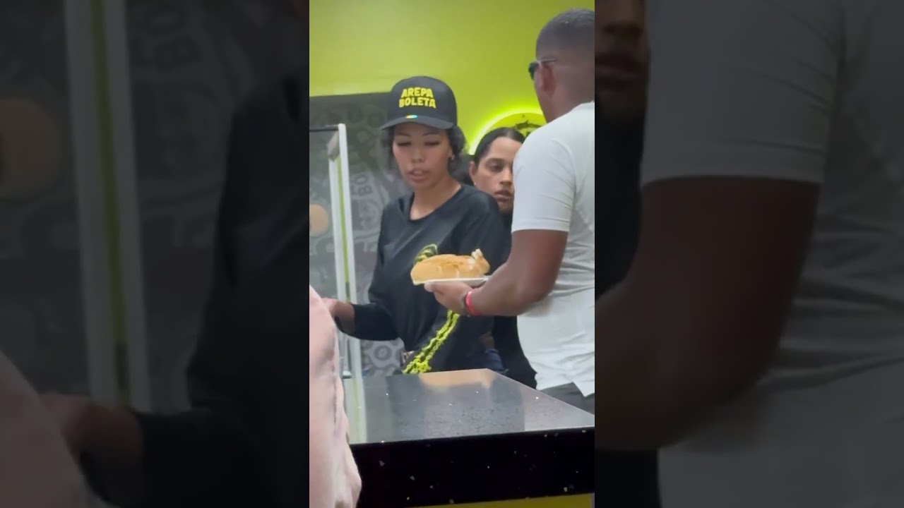 Puedo Como Aquí? 😂 Broma El Hijo Del Jefe🤣