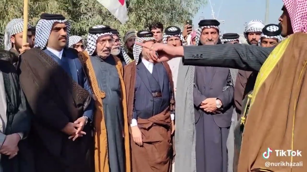 حضور أمير الخزاعل الشيخ انور الشعلان فاتحه رزاق مطير  اخ الشيخ أبو كاظم بجاي الخزعلي