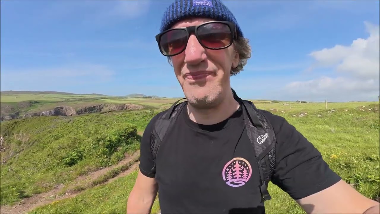 THE BEST PLACE IN THE UK (a walk to Aberbach, Pembrokeshire, Wales)