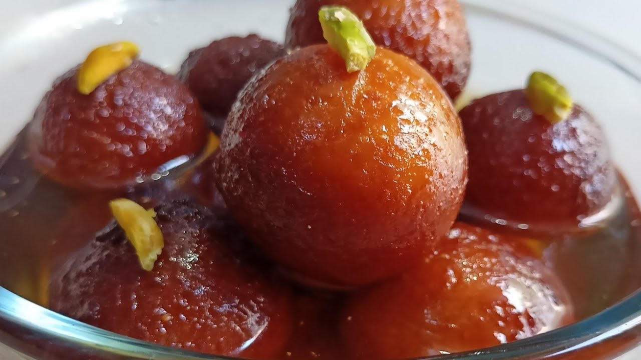 फटे हुए दूध से बनाइए स्वादिष्ट गुलाबजामुन | GulabJamun Recipe in Hindi