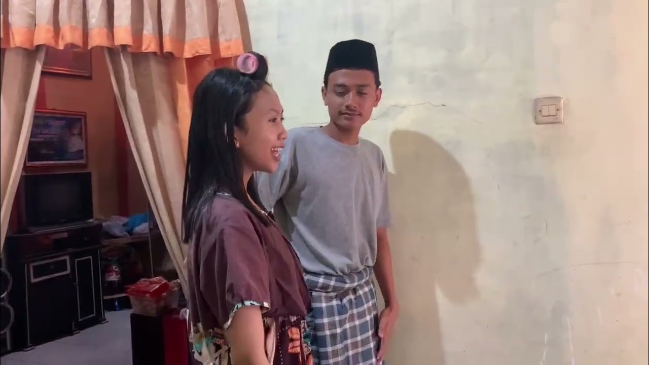 Tugas vidio Bahasa Jawa dengan judul (UNGGAH UNGGUH)Kelompok 1 GUYUB RUKUN XII 2