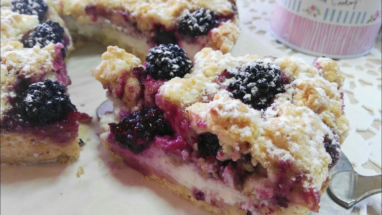 Crostata sbriciolata di ricotta e more