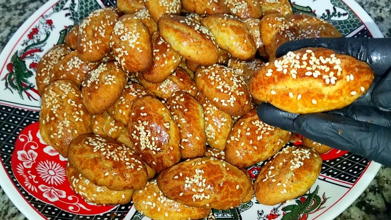 حلوة الـ 10 دقائق لشرب الشاي (بدون زبدة) هشيشة كتدوب في الفم بمكونات في كل بيت.. سهلة وسريعة