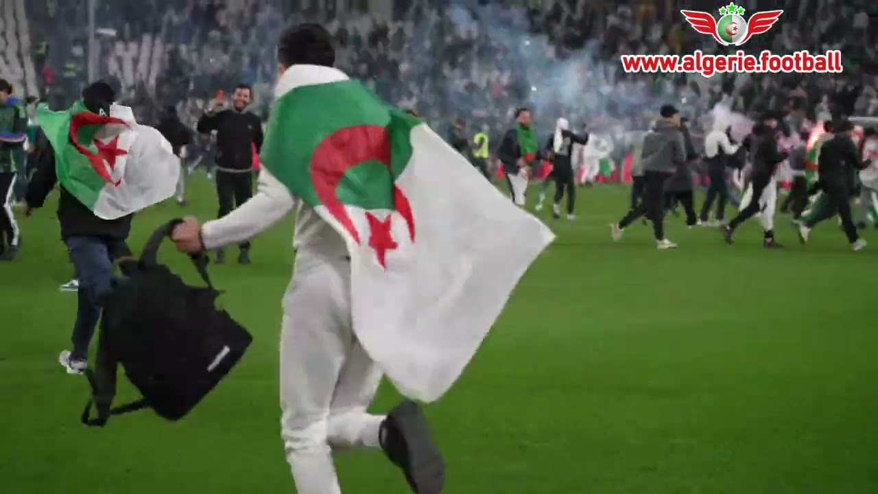Alg&eacute;rie-Uruguay :Aissa Mandi s'&eacute;nerve contre les auteurs de l'envahissement du terrain, il a raison