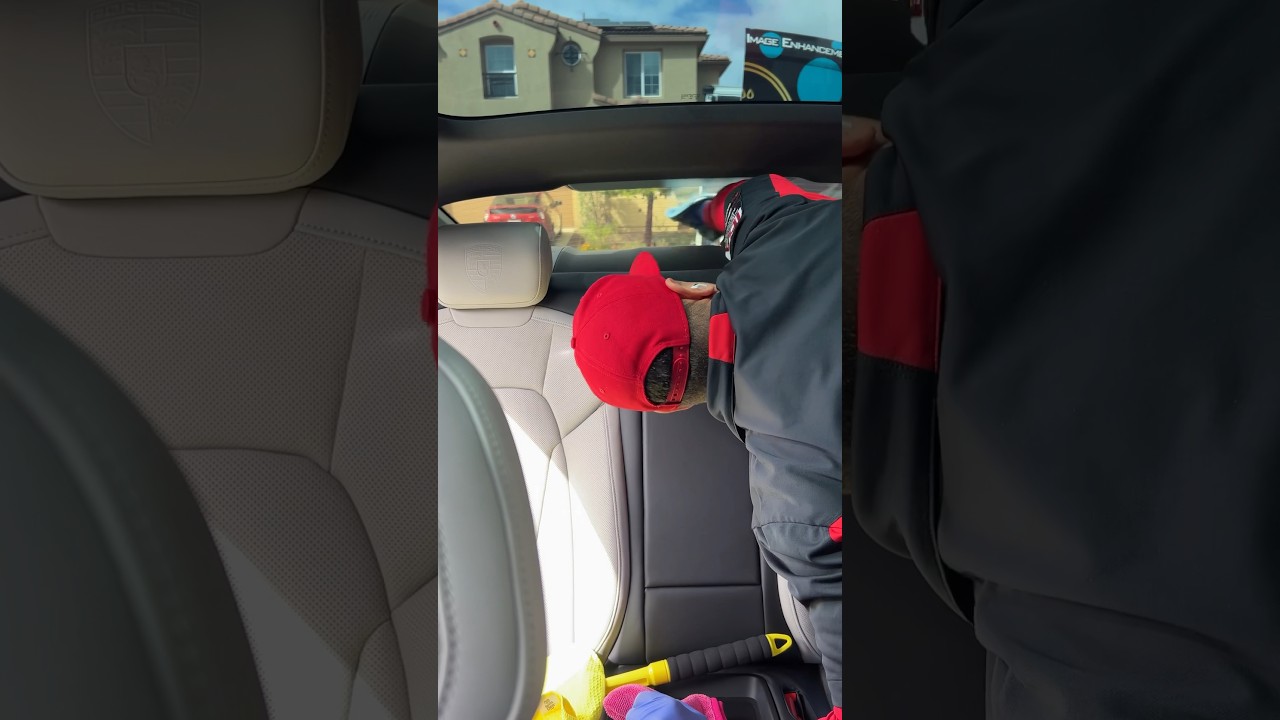 How to clean the REAR WINDSHIELD without streaks 🚗🪟✨ 