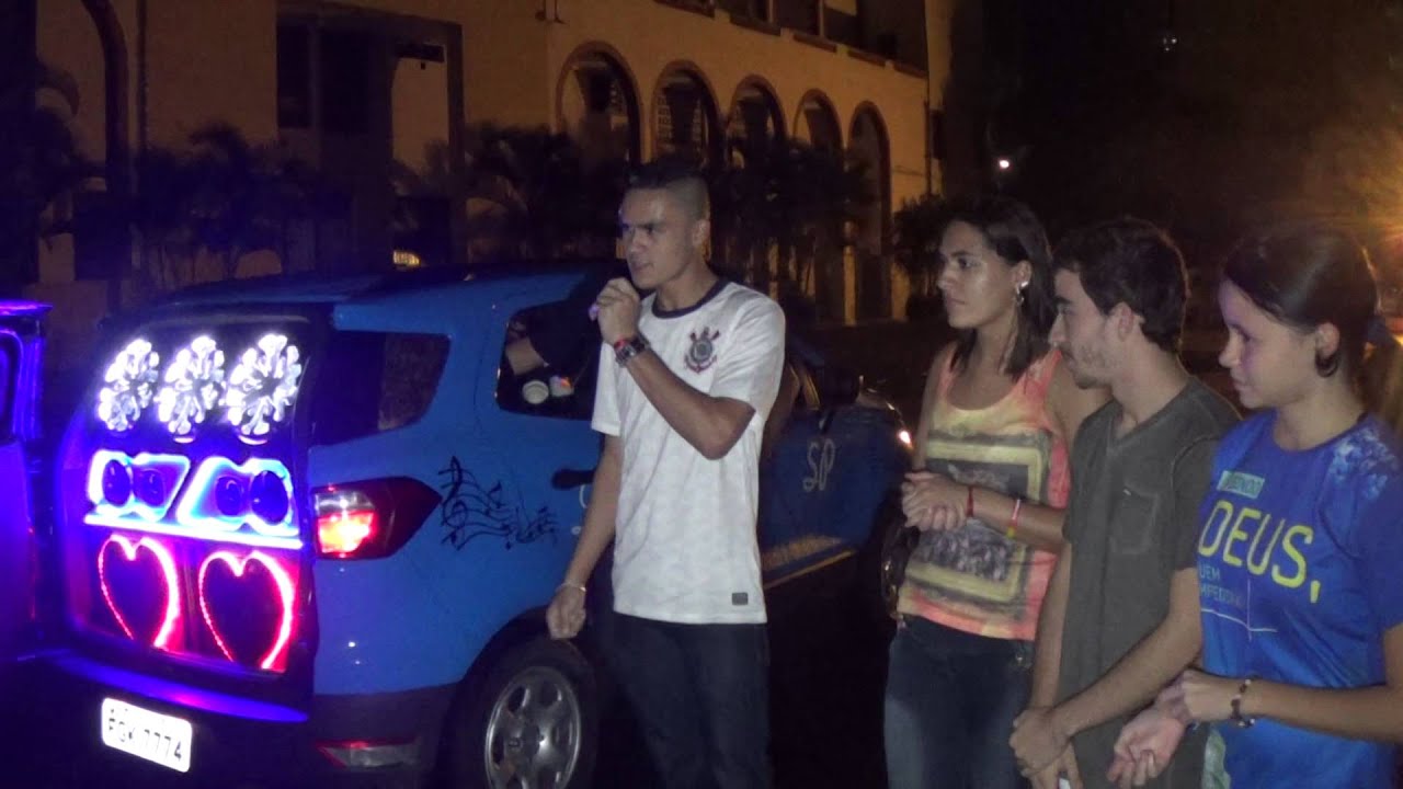 Loucura de amor no Centro de SP para Aline Aniversário  e pedido de namoro