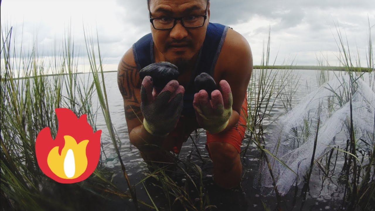 Shrimping and Clam digging the NC coast.