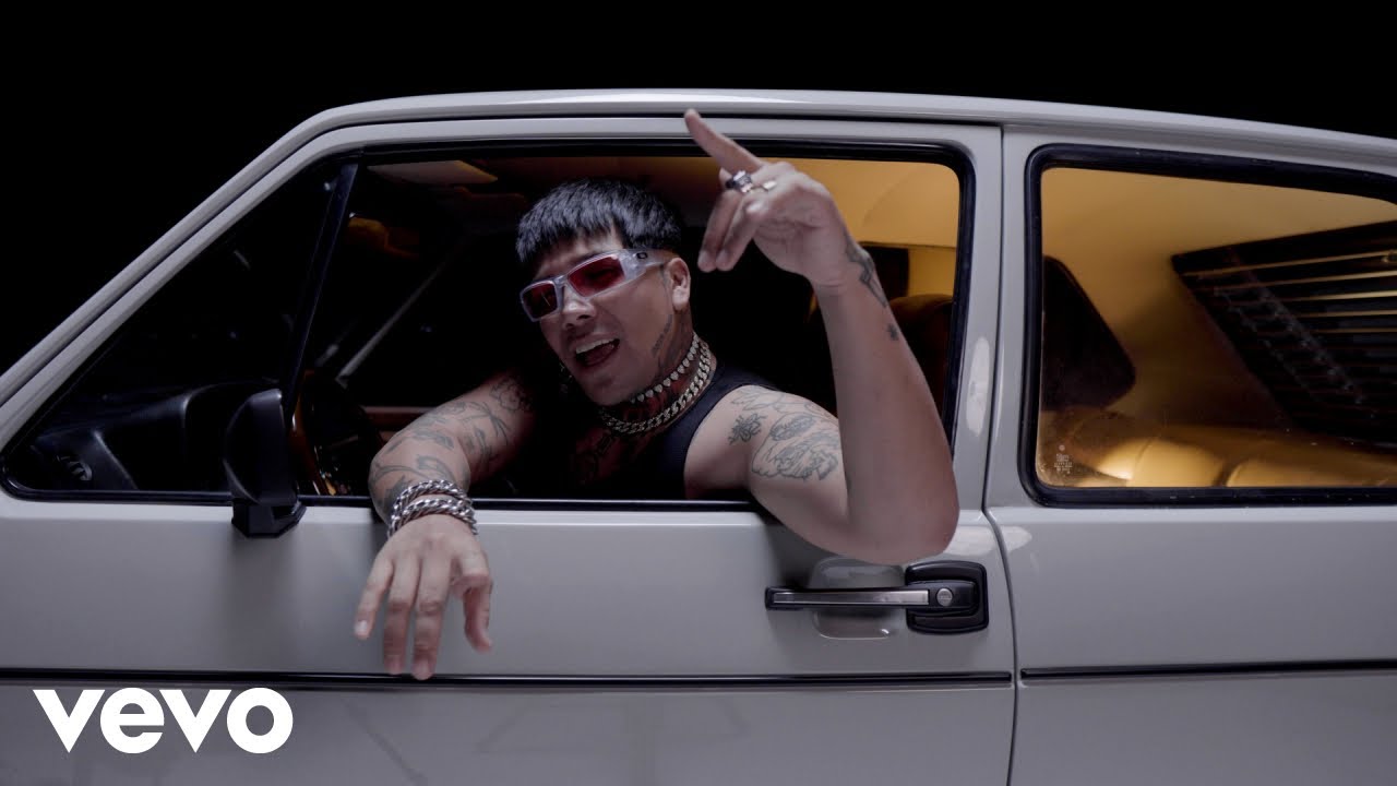 Go Golden Junk, Tensec - Artista Narcisista (Video Oficial)