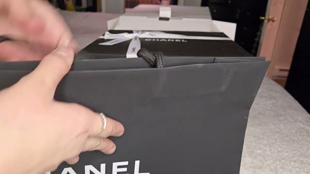 Распаковка Эшли