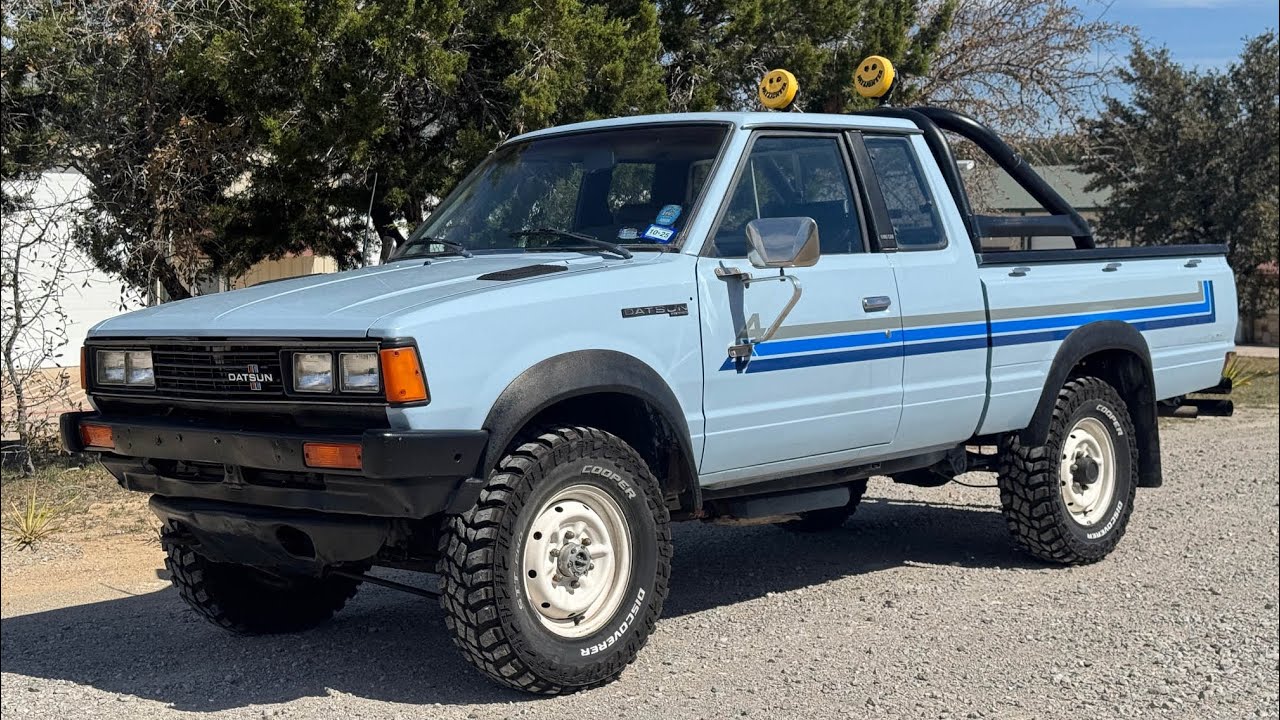 1982 Datsun 720 4x4 - King Cab - Nissan