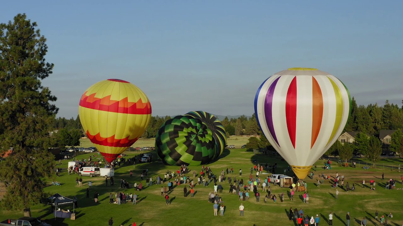 Balloons Over Bend Aerials