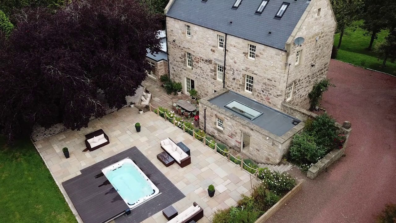 Logan Manor by Drone | Scotland | UK | Oliver's Travels