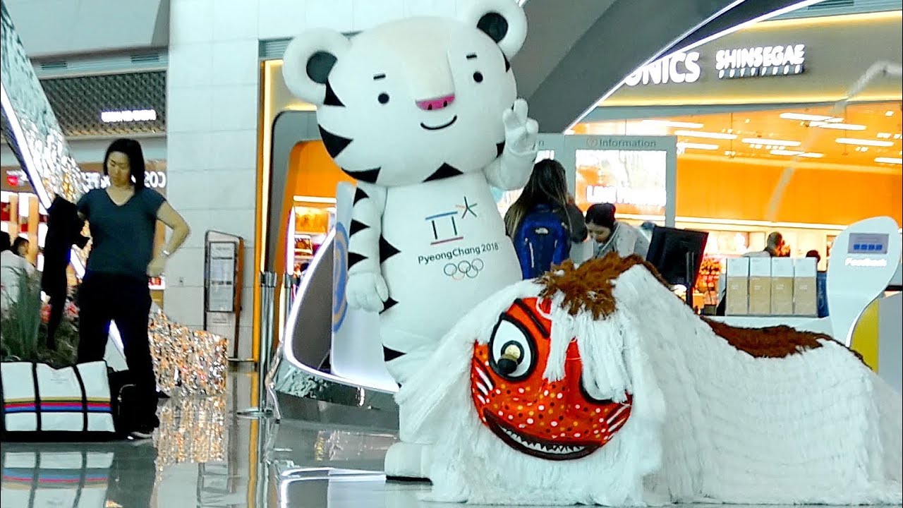 Mascot SooHoRang escorts visitors of Winter Olympics in Incheon Int Airport
