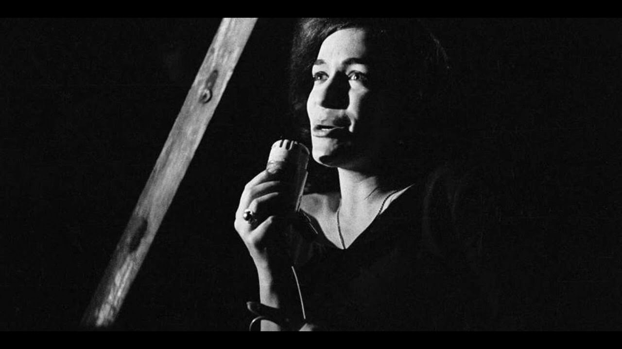 Ewa Demarczyk - Czerwonym blaskiem otoczona (1979 - live)