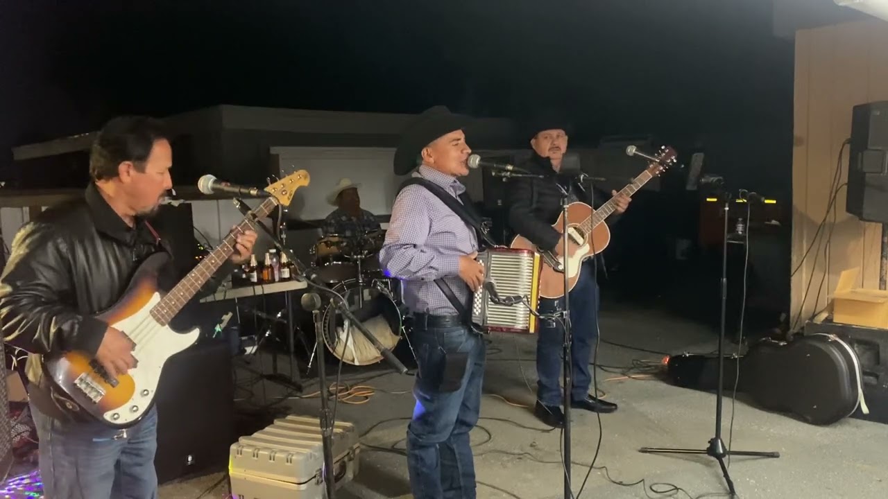 El patas chuecas &ldquo;Grupo el Barz&oacute;n con Tololoche&rdquo; Contrataciones: 209-410-1691