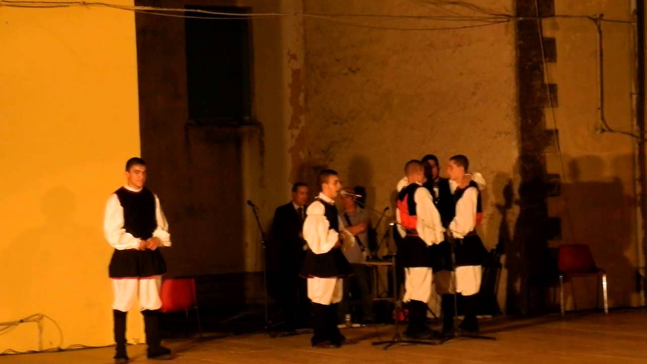 SU TENORE  SU CARMINU...ORUNE ..su  COSSOLU ..2013..