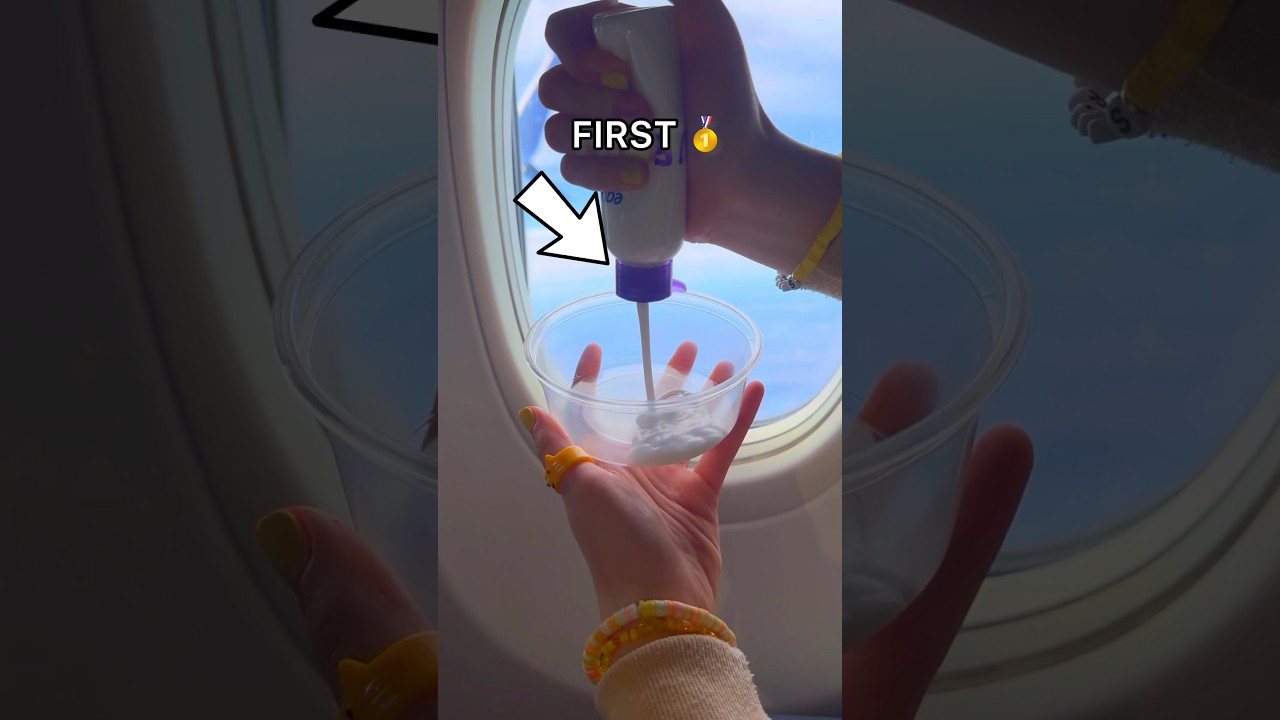 I Made the World&rsquo;s FIRST SLIME on an AIRPLANE! 😨✈️🌍