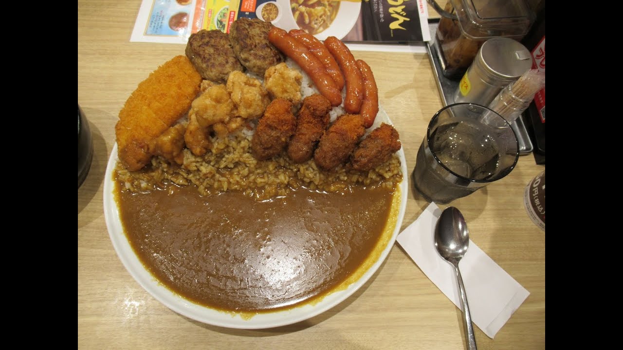 CoCo壱番屋にてライスを2000gに増量したカレーを食べる！！