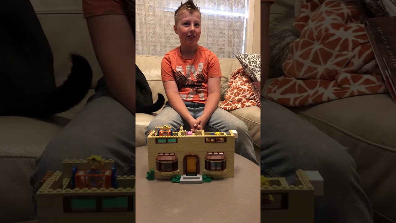 Fun with Archie - Simpson&rsquo;s Lepin Blocks House Top Level Started